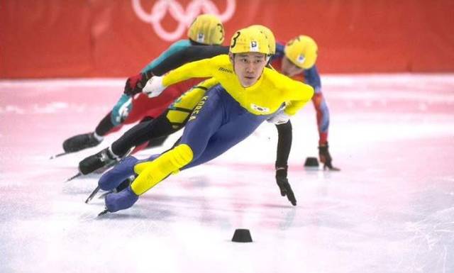 阿莱格里：普利希奇能上但福法纳不行；好奇亚沙里的运动能力